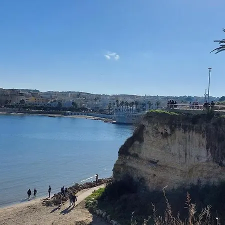 La Sosta Del Viandante - *
